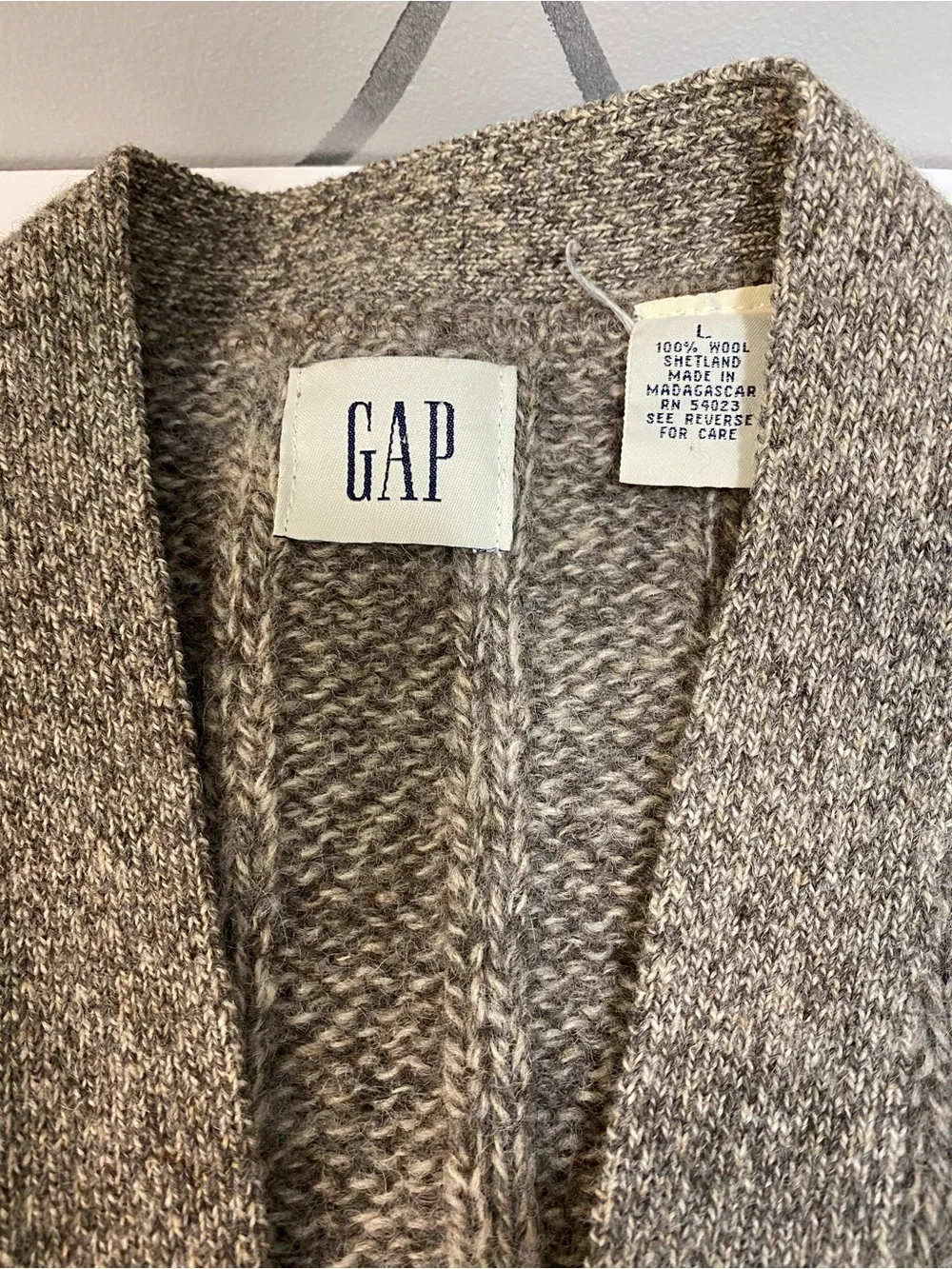 Vintage GAP 100% Shetland Wool Sweater Vest Brown Cable Knit Button Front L 167